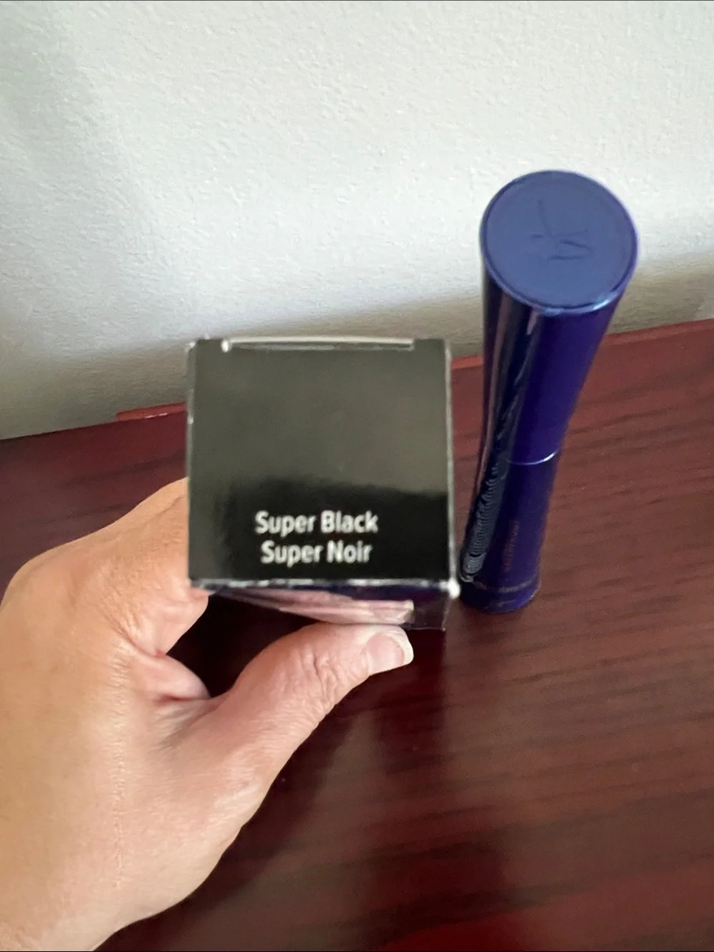 It Cosmetics Superhero Waterproof Mascara -Super Black
